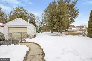 933 Greenbriar Ln, Springfield, PA 19064 - Photo 16