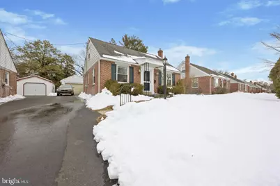 933 Greenbriar Lane, Springfield, PA 19064 - Photo 2