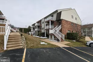 7204 Hilltop Dr, Brookhaven, PA 19015 - Photo 2