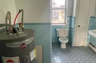 2723 W 3rd St, Chester, PA 19013 - Photo 10