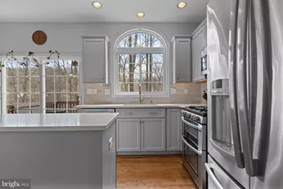 411 Highgrove Lane, Aston, PA 19014 - Photo 10