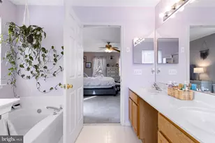 411 Highgrove Ln, Aston, PA 19014 - Photo 30