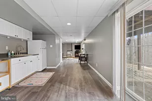 411 Highgrove Ln, Aston, PA 19014 - Photo 22