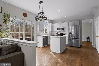 411 Highgrove Lane, Aston, PA 19014 - Photo 8