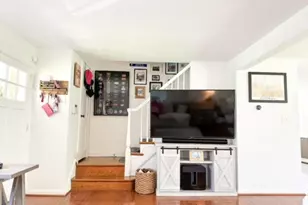 235 Rodney Cir, Bryn Mawr, PA 19010 - Photo 8