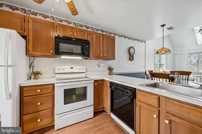 419 Derry Drive, Aston, PA 19014 - Photo 6