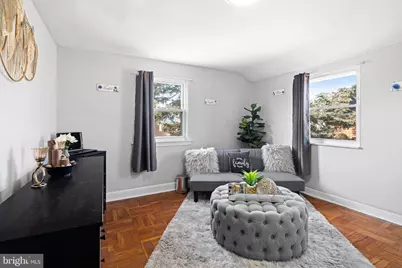 409 W Grays Avenue, Glenolden, PA 19036 - Photo 12