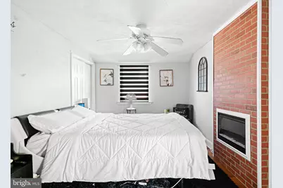 409 W Grays Avenue, Glenolden, PA 19036 - Photo 8