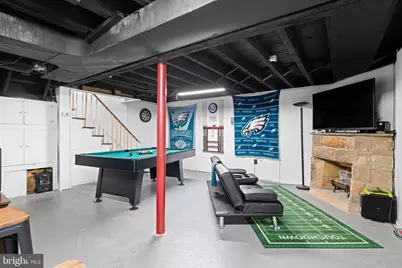 409 W Grays Avenue, Glenolden, PA 19036 - Photo 16