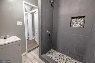 124 Main St, Darby, PA 19023 - Photo 12