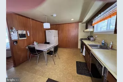 2213 S Lee Lane, Aston, PA 19014 - Photo 6