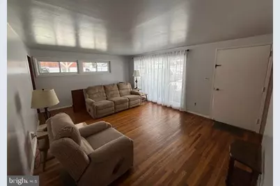 2213 S Lee Lane, Aston, PA 19014 - Photo 4