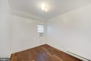 1133 Clover Ln, Chester, PA 19013 - Photo 10