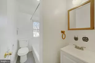 1133 Clover Ln, Chester, PA 19013 - Photo 12