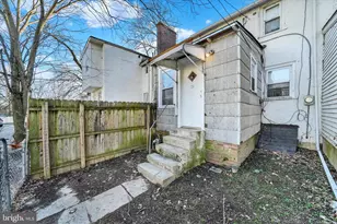 1133 Clover Ln, Chester, PA 19013 - Photo 16