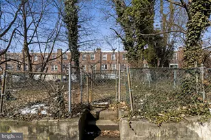 312 W 21st St, Chester, PA 19013 - Photo 20