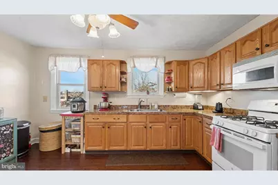 8016 Arlington Avenue, Upper Darby, PA 19082 - Photo 12