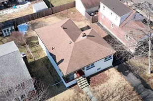 32 Bonsall Ave, Aldan, PA 19018 - Photo 4