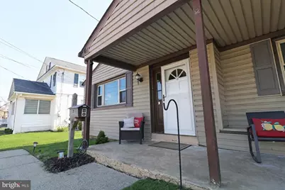 929 Galbraith, Upper Chichester, PA 19061 - Photo 4