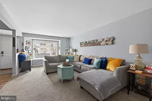 202 E Chelsea Cir, Newtown Square, PA 19073 - Photo 4