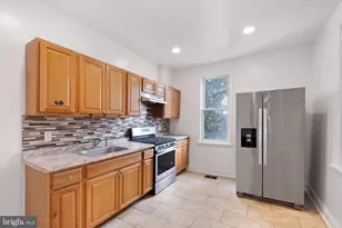 403 S 6th St, Darby, PA 19023 - Photo 12