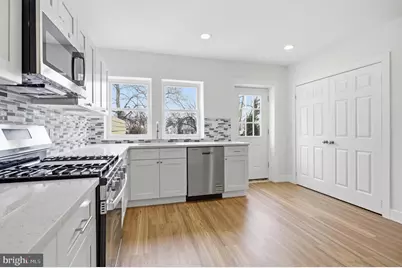 206 Bartram Avenue, Essington, PA 19029 - Photo 12