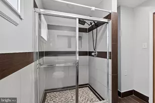 4 S 6th St, Darby, PA 19023 - Photo 18