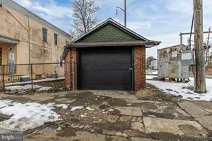 4 S 6th St, Darby, PA 19023 - Photo 32