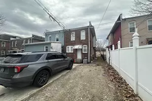 1613 Edgmont Ave, Chester, PA 19013 - Photo 24