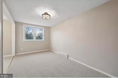 221 Park Drive, Glenolden, PA 19036 - Photo 8