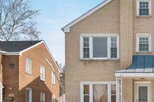 811 Burmont Rd, Drexel Hill, PA 19026 - Photo 2