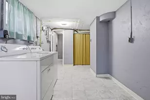 412 Foster Dr, Springfield, PA 19064 - Photo 26