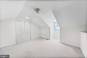 15 Colonial Cir, Aston, PA 19014 - Photo 18