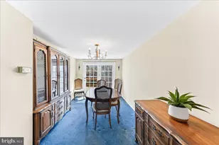 15 Colonial Cir, Aston, PA 19014 - Photo 10