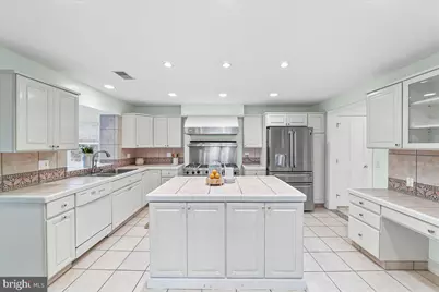 658 E Leamy Avenue, Springfield, PA 19064 - Photo 10