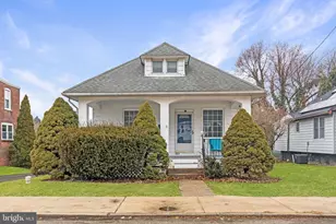 1010 Mulberry St, Brookhaven, PA 19015 - Photo 1