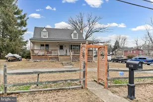 436 Wolverson Ave, Upper Chichester, PA 19014 - Photo 4