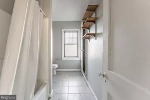 150 Kedron Ave, Folsom, PA 19033 - Photo 18