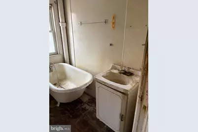 1107 Meadow Lane, Chester, PA 19013 - Photo 16