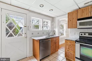 530 E Manoa Rd, Havertown, PA 19083 - Photo 10