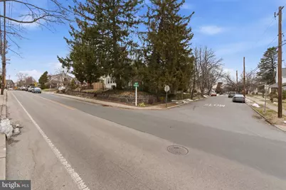 530 E Manoa Road, Havertown, PA 19083 - Photo 18