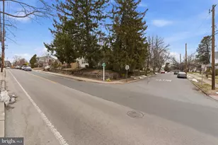 530 E Manoa Rd, Havertown, PA 19083 - Photo 18