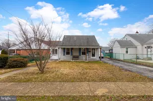 914 Anderson Ave, Marcus Hook, PA 19061 - Photo 2