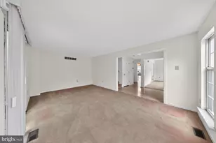 189 Moria Pl, Aston, PA 19014 - Photo 12