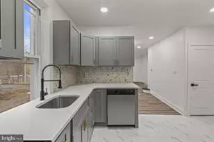 236 Mill St, Darby, PA 19023 - Photo 12