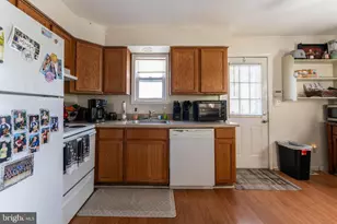 2715 W Dutton Mill Rd, Aston, PA 19014 - Photo 6