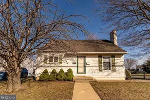 2715 W Dutton Mill Rd, Aston, PA 19014 - Photo 1