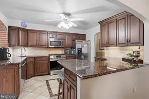 101 Shubrook Ln, Aston, PA 19014 - Photo 10