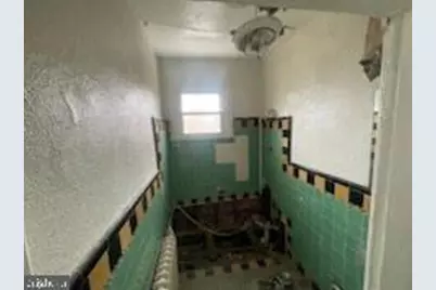 1108 W 3rd Street, Chester, PA 19013 - Photo 40