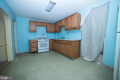 45 S Brighton Avenue, Upper Darby, PA 19082 - Photo 8